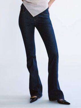 Abercrombie & Fitch Mid Rise Bootcut Jean Dark Rinse 32 Regular Women’s Jeans